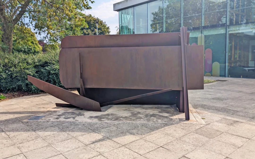 Lagoon by Sir Anthony Caro (1976/7)